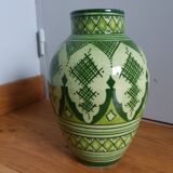 Safi vase signed