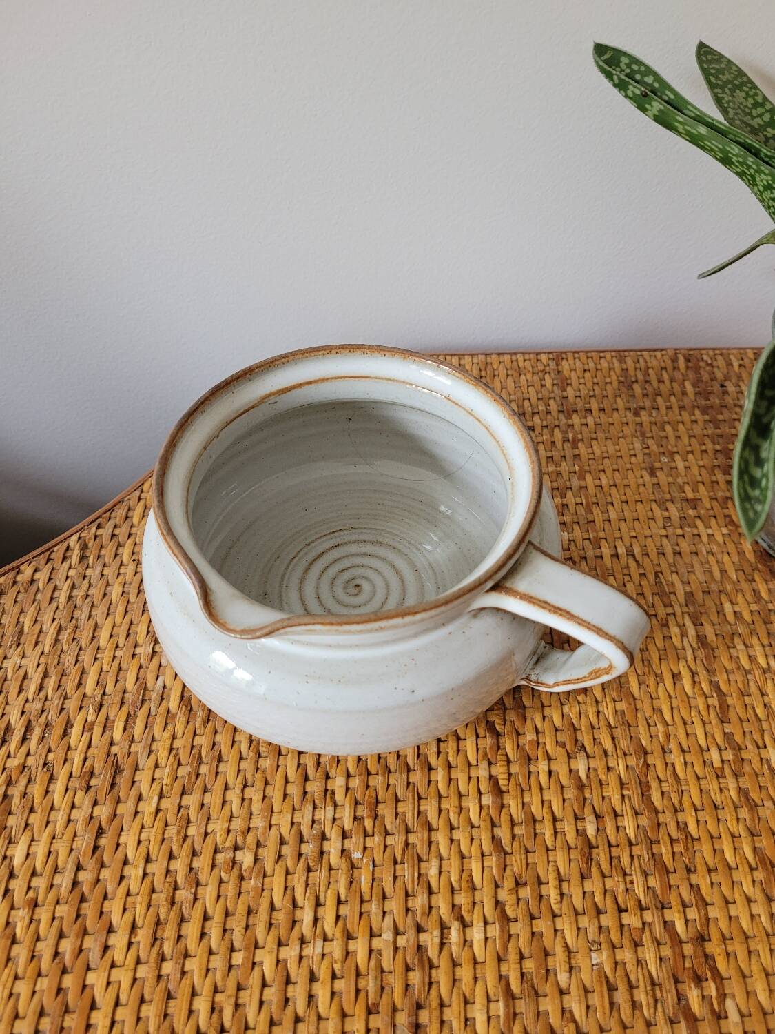Stoneware sauce boat Manufacure Mongolfier France