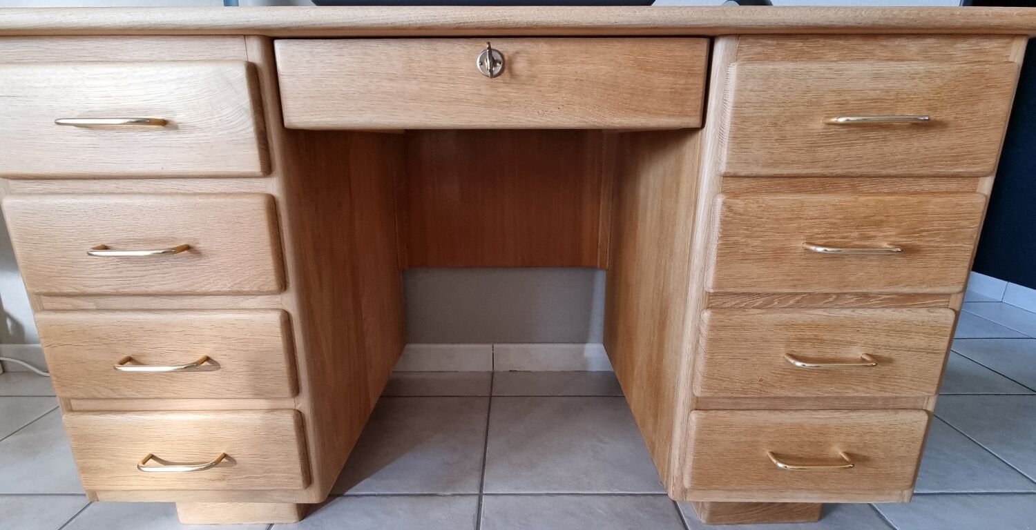 Bureau ancien