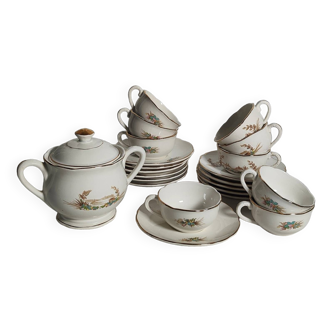 Coffee or tea set