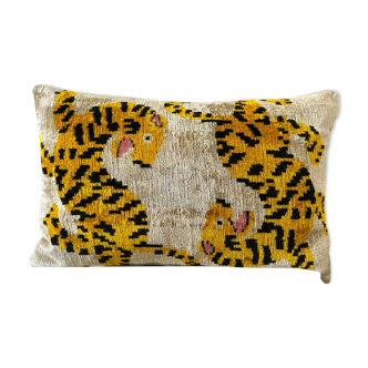 Coussin Ikat tigres persans