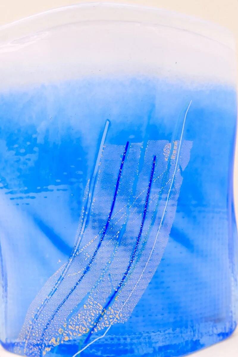 Vase by Maud G. Bugge for Hadeland Glassverk in blown glass, Norway 1980