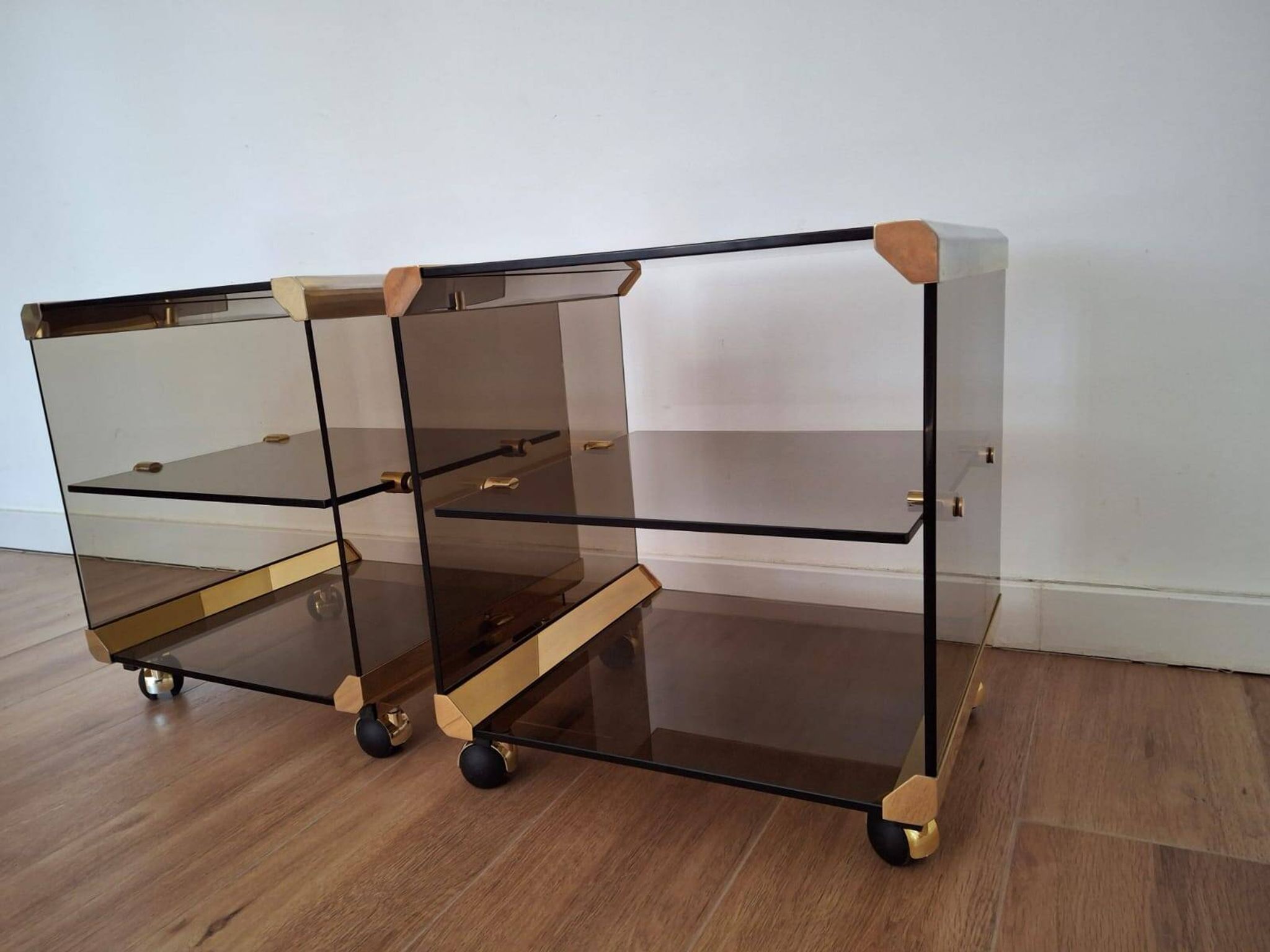 Paire de tables d'appoint italiennes, années 1970