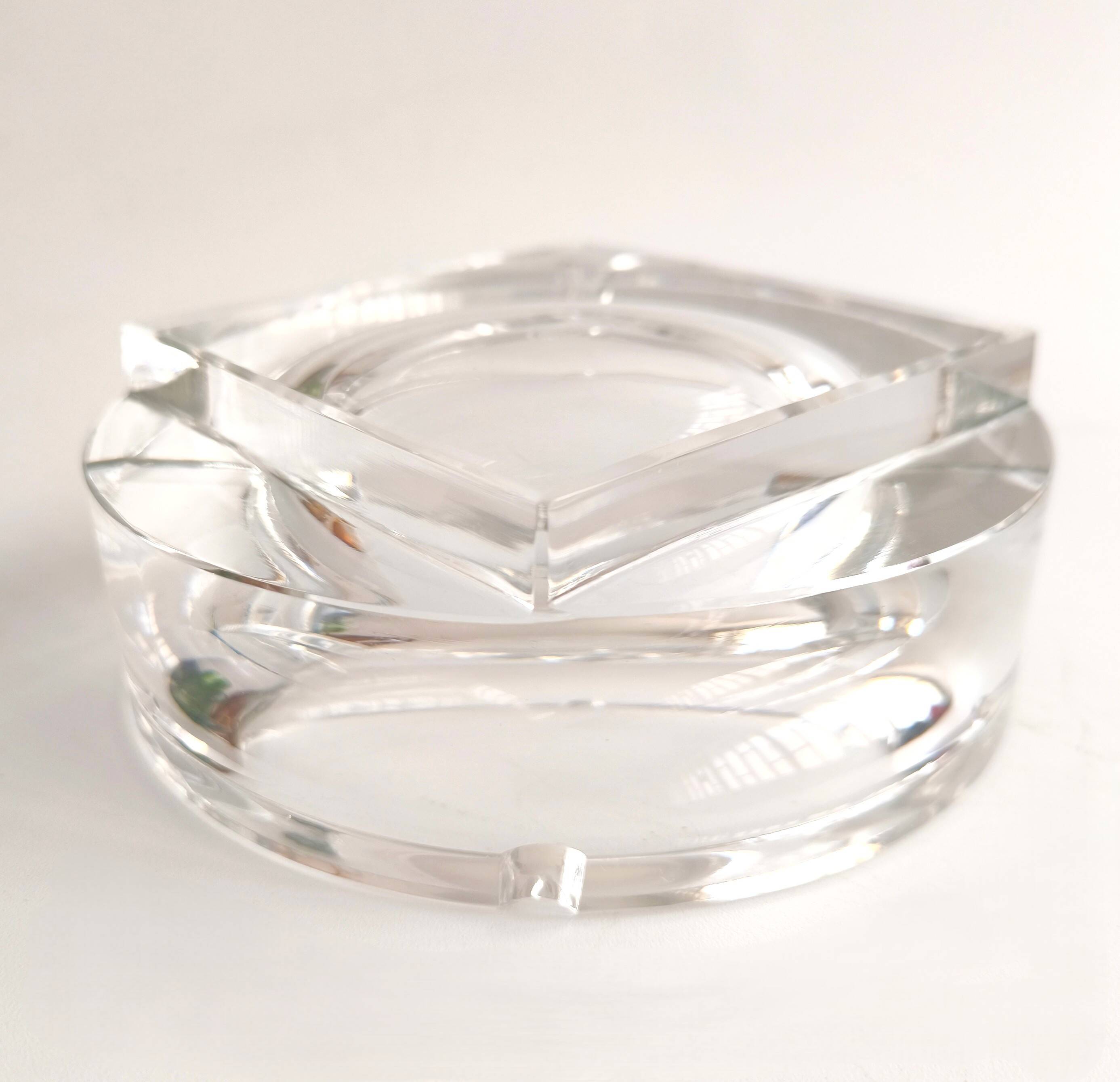 Monumental Czech Moser ashtray made of hand-cut crystal.