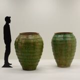 Set of 2 large early 16th century Tuscany vases, Italy.