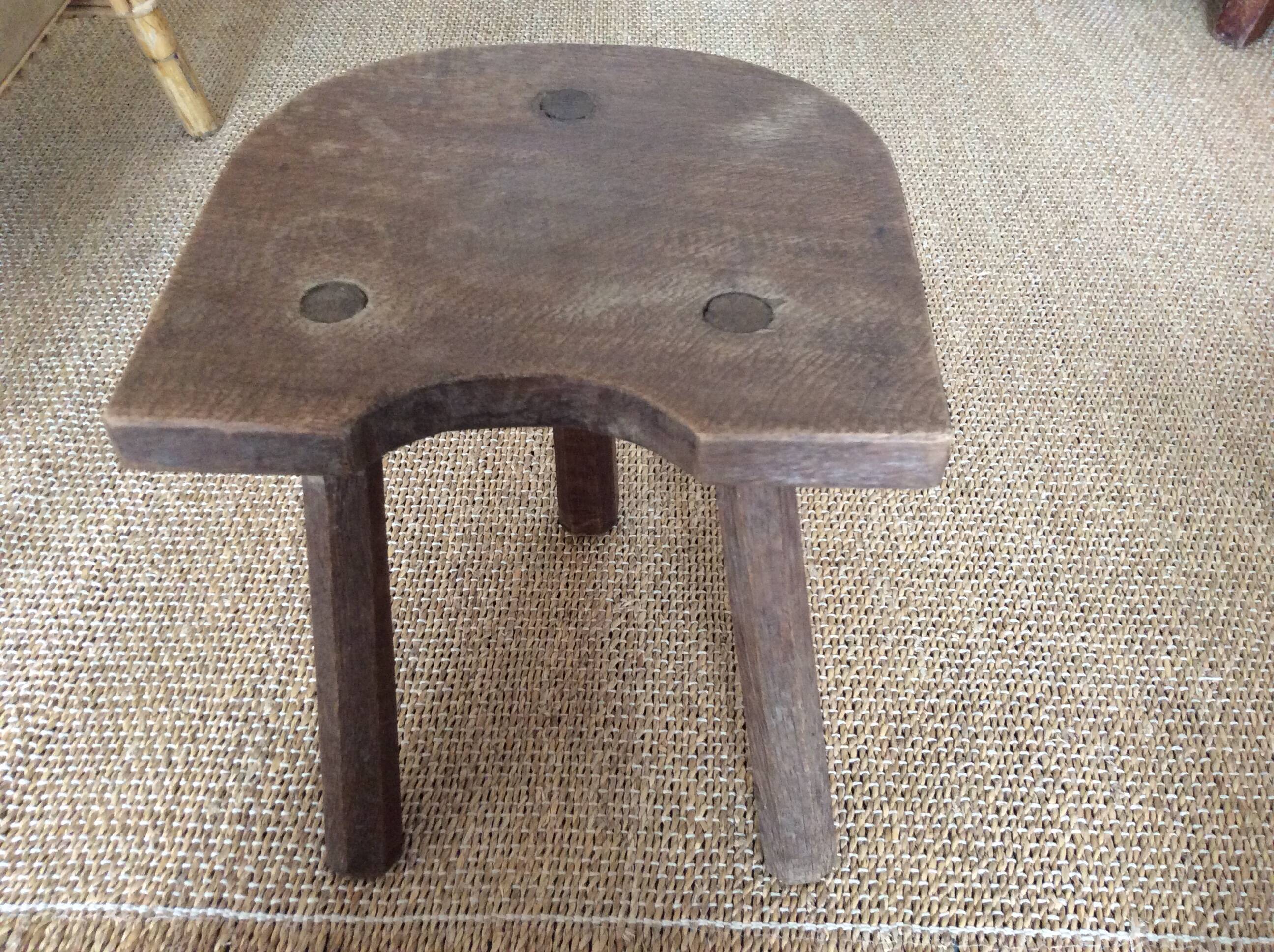 Tabouret tripode