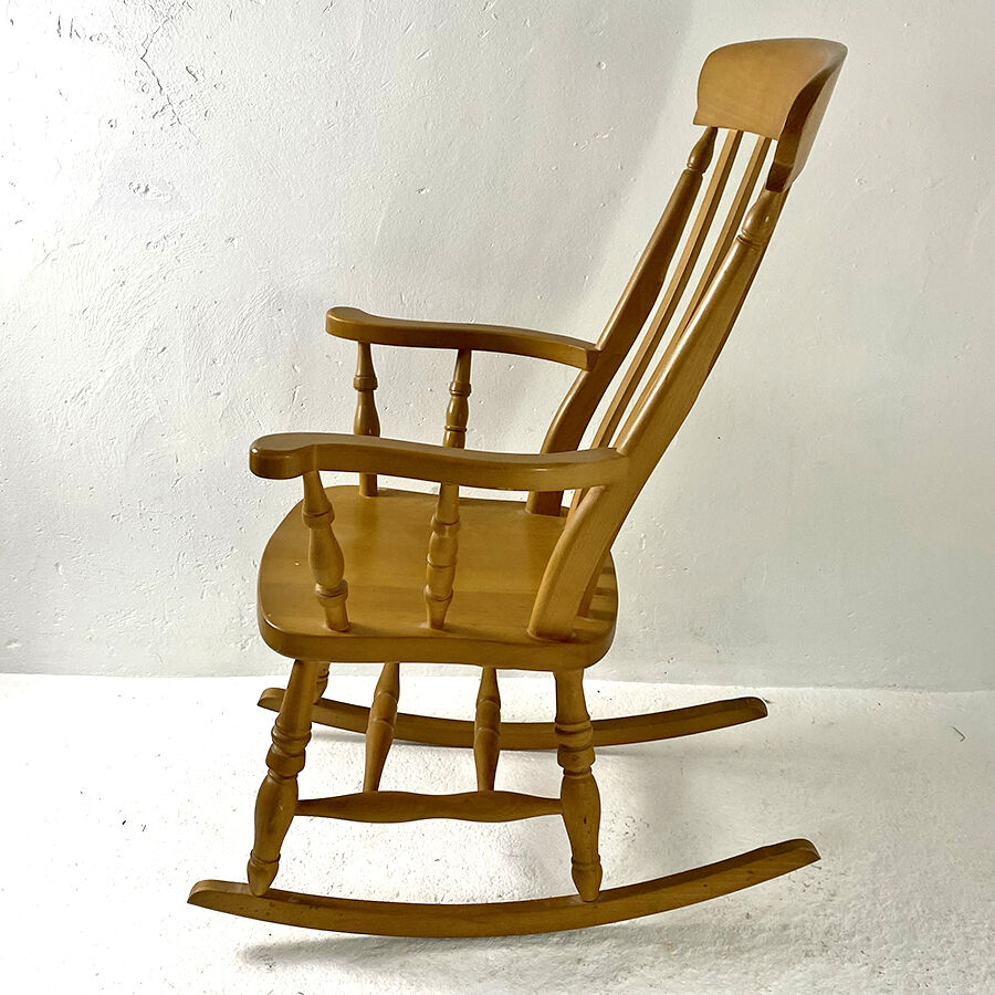 Rocking chair