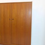 Wardrobe produced by TV furniture in the 1950s.