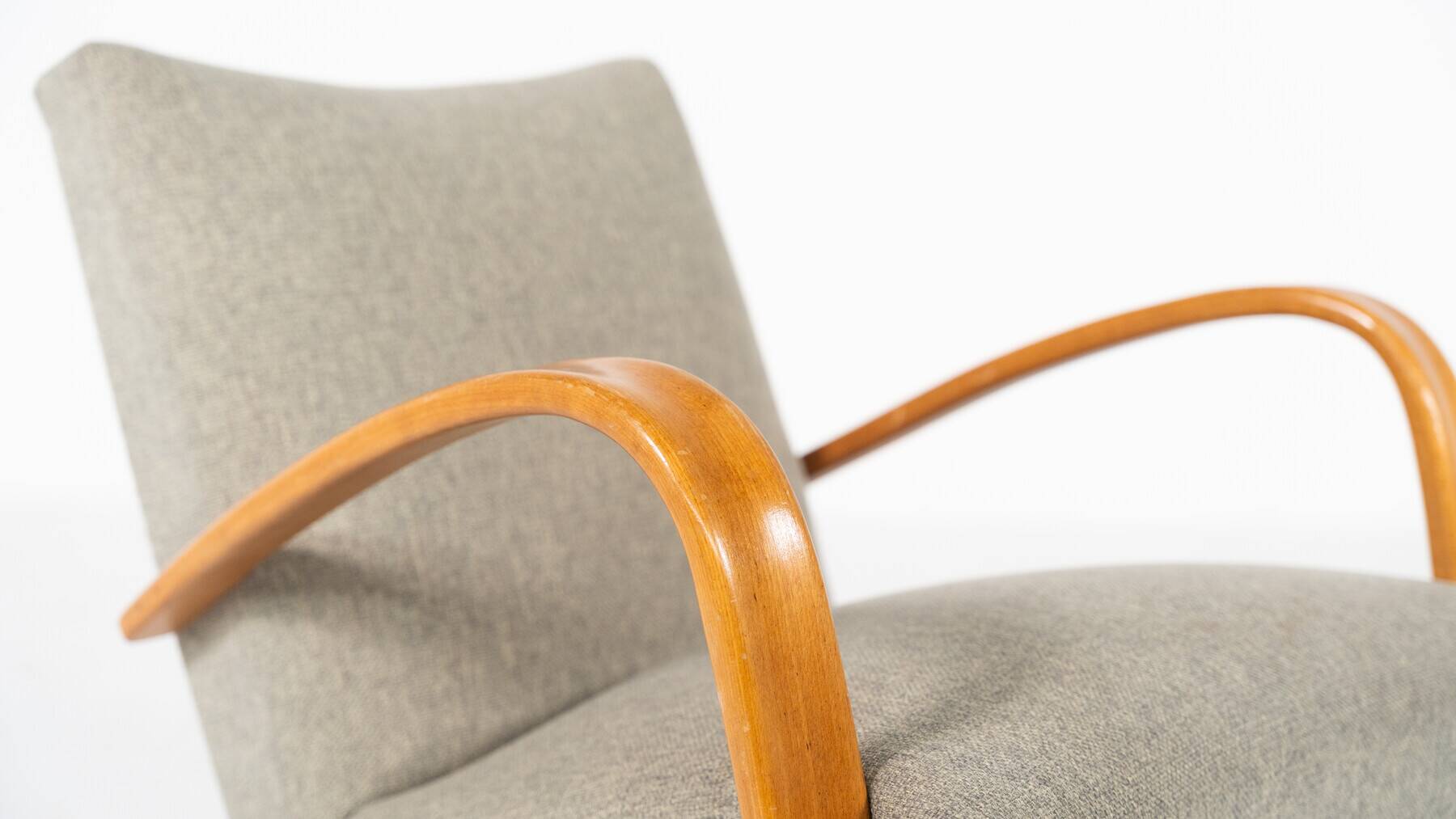 Pair of Bentwood Armchairs by Jindrich Halabala H269, Czech Republic, 1940s