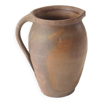 Large pot with handle in Ger sandstone