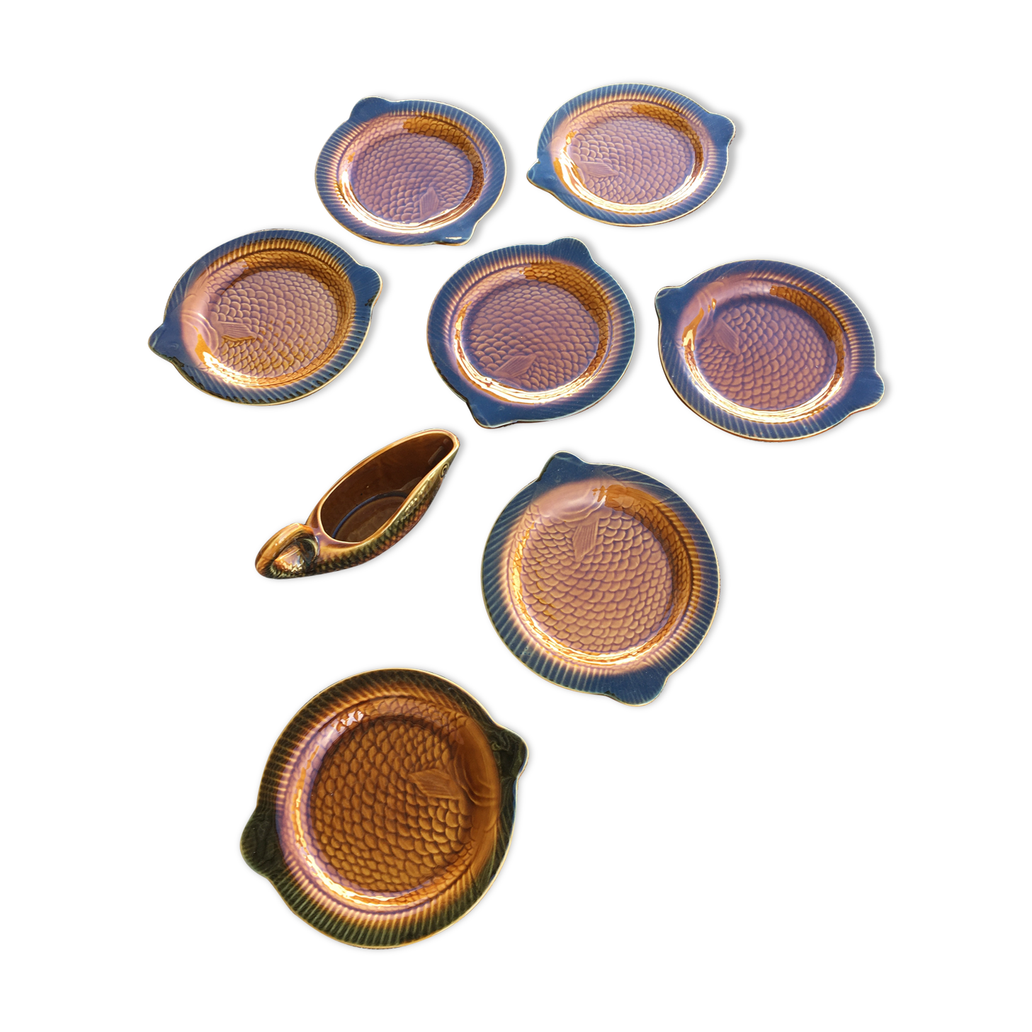 Set of 7 plates and a ceramic saucière Sarreguemines