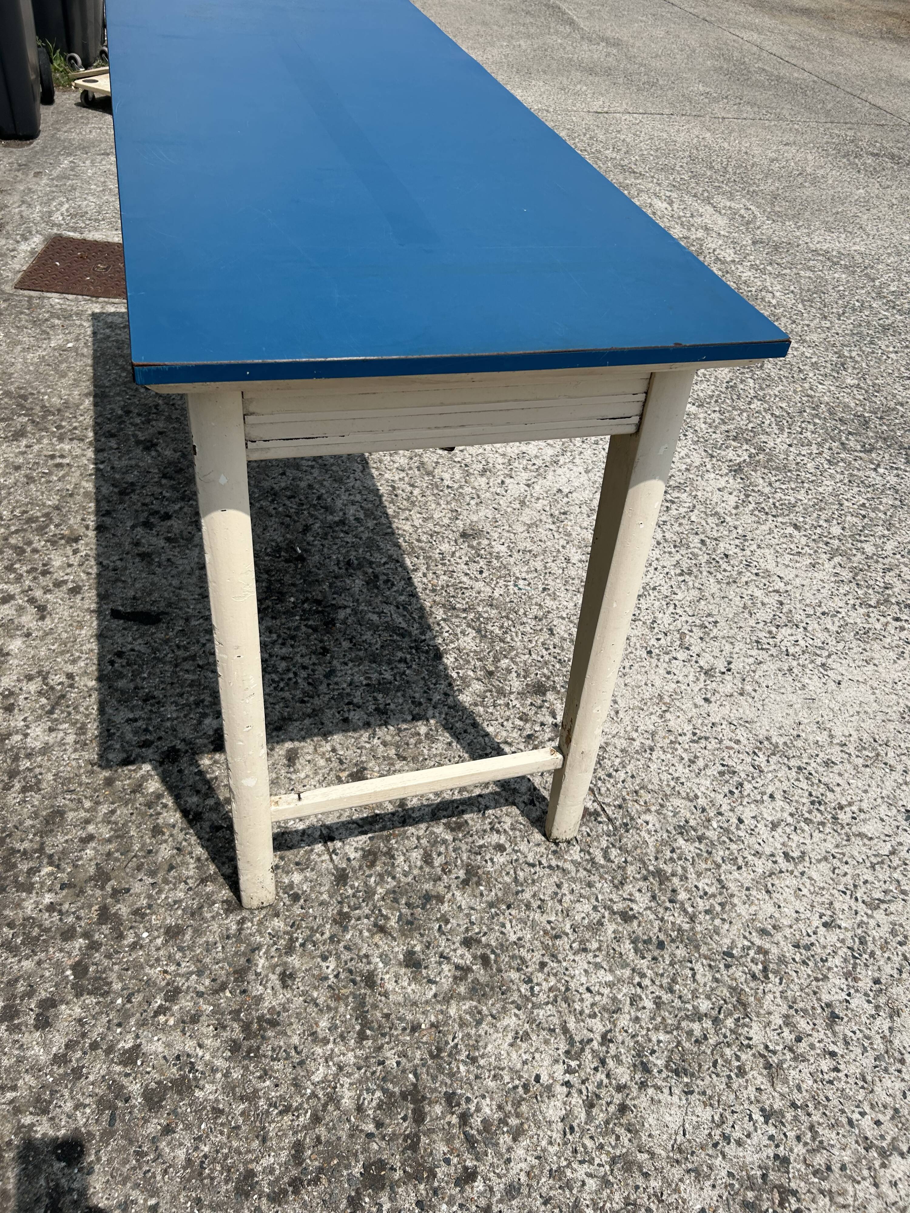 Florist craft table