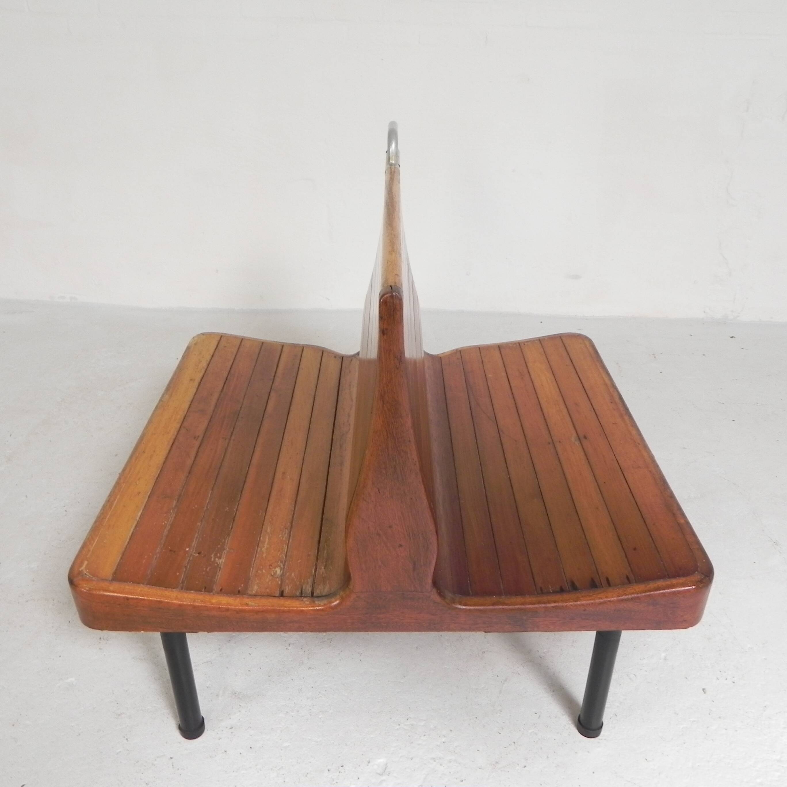Banc de train en teck double face, années 1930