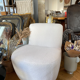 Fauteuil en laine bouclée blanc