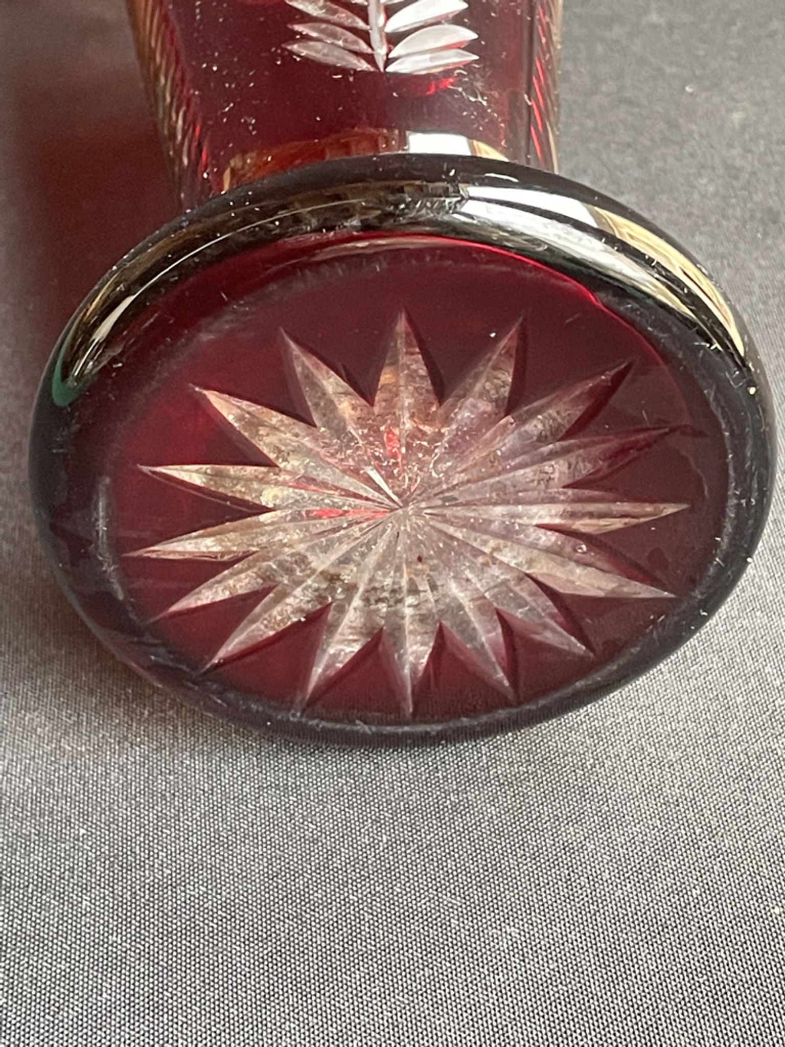 Vase balustre - cristal soufflé taillé