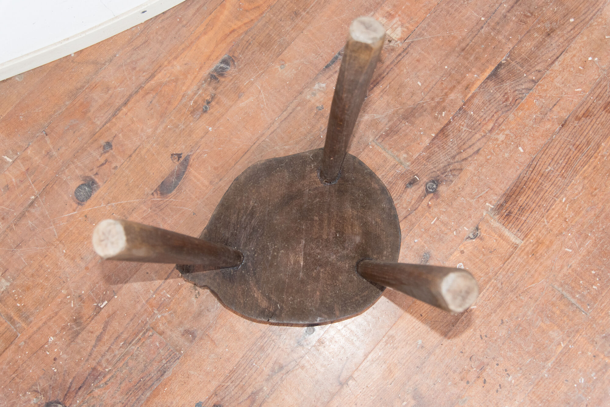 Vintage brutalist tab