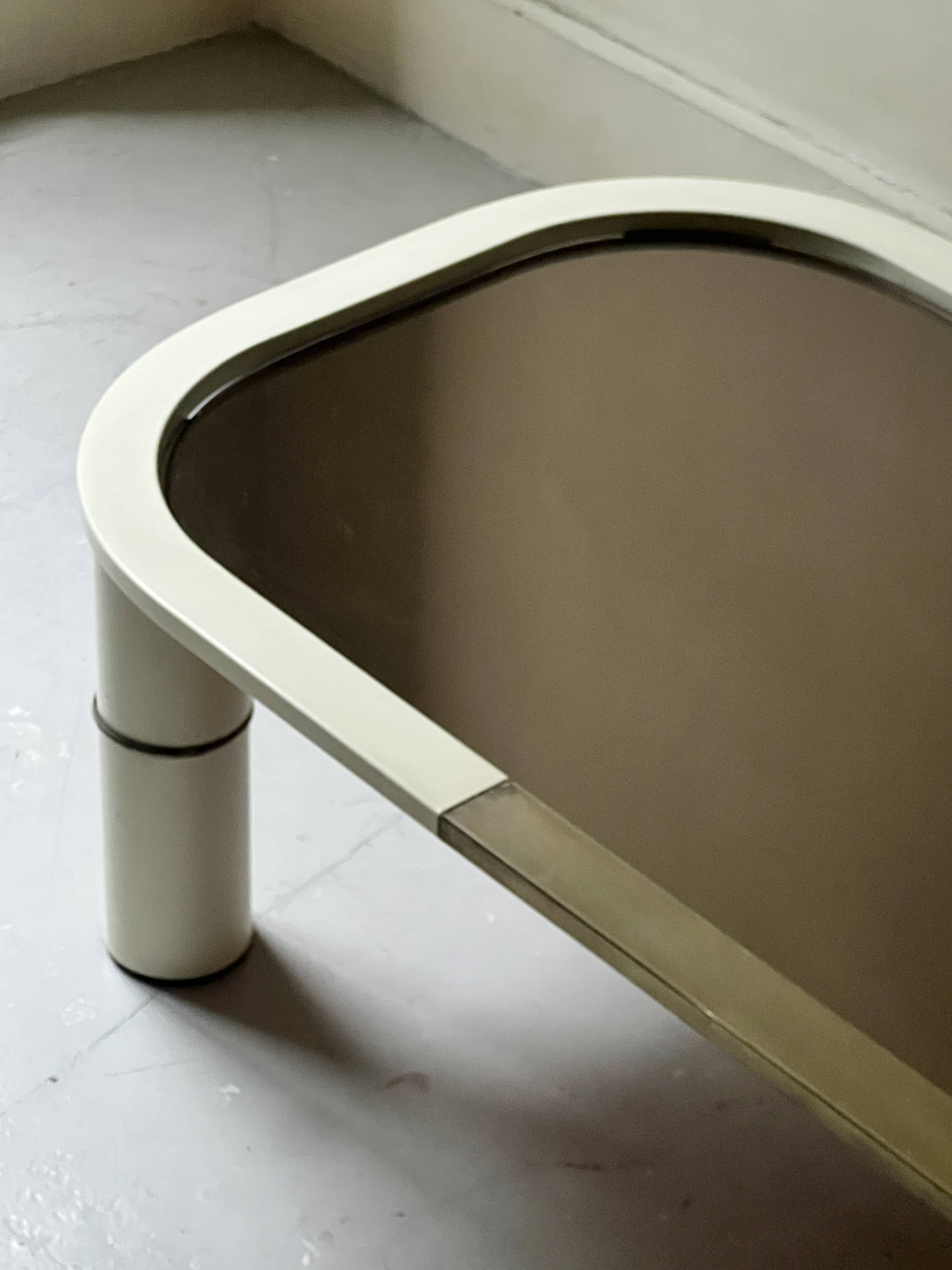 Rectangular coffee table with rounded edges, lacquered metal, brass & smoked mirror, 70s design.