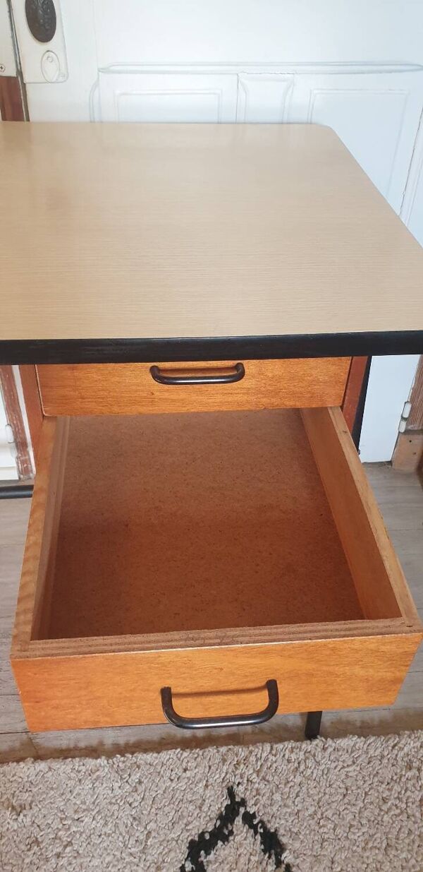 Ensemble Bureau et chaise