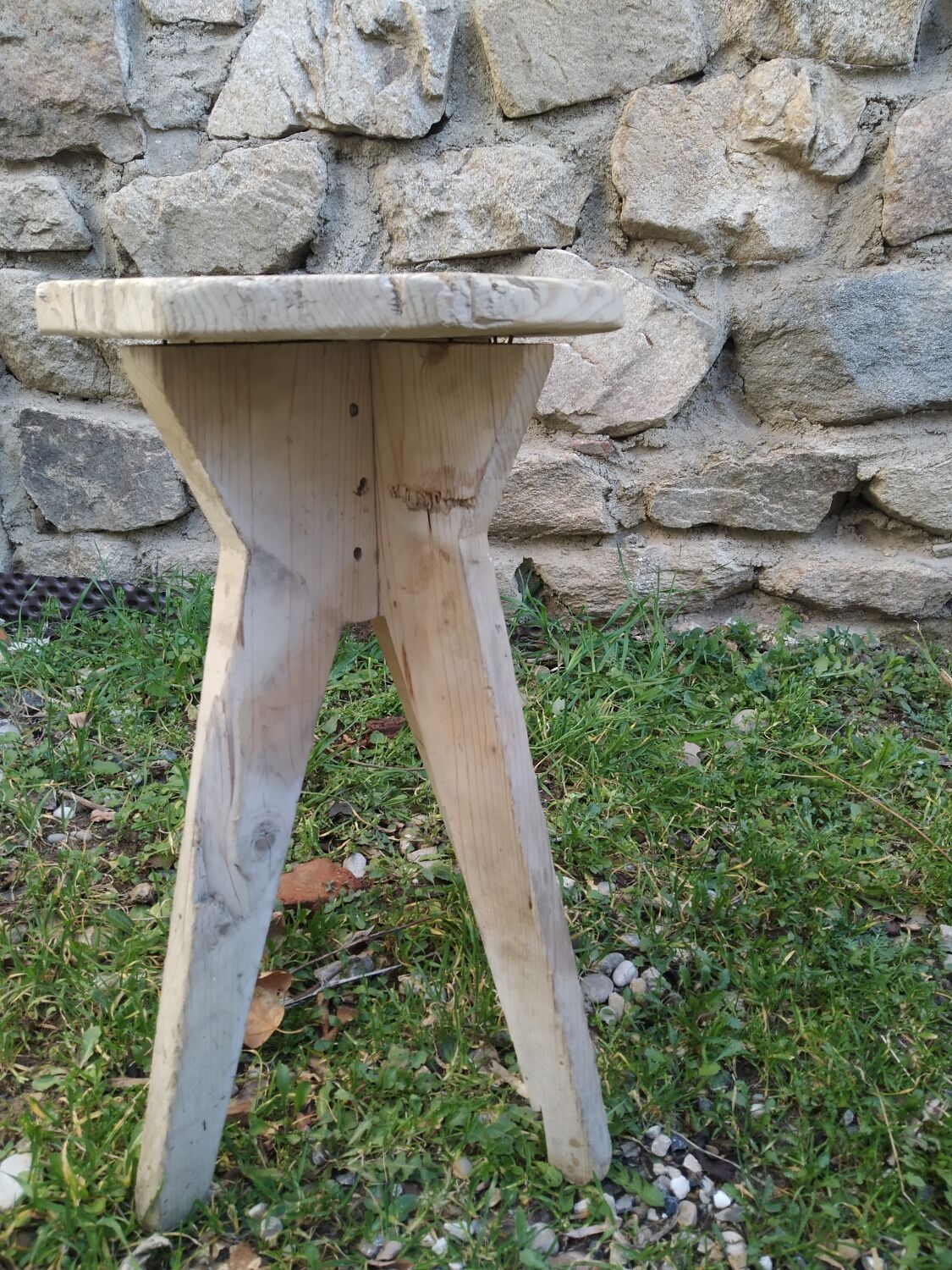 Tabouret en bois