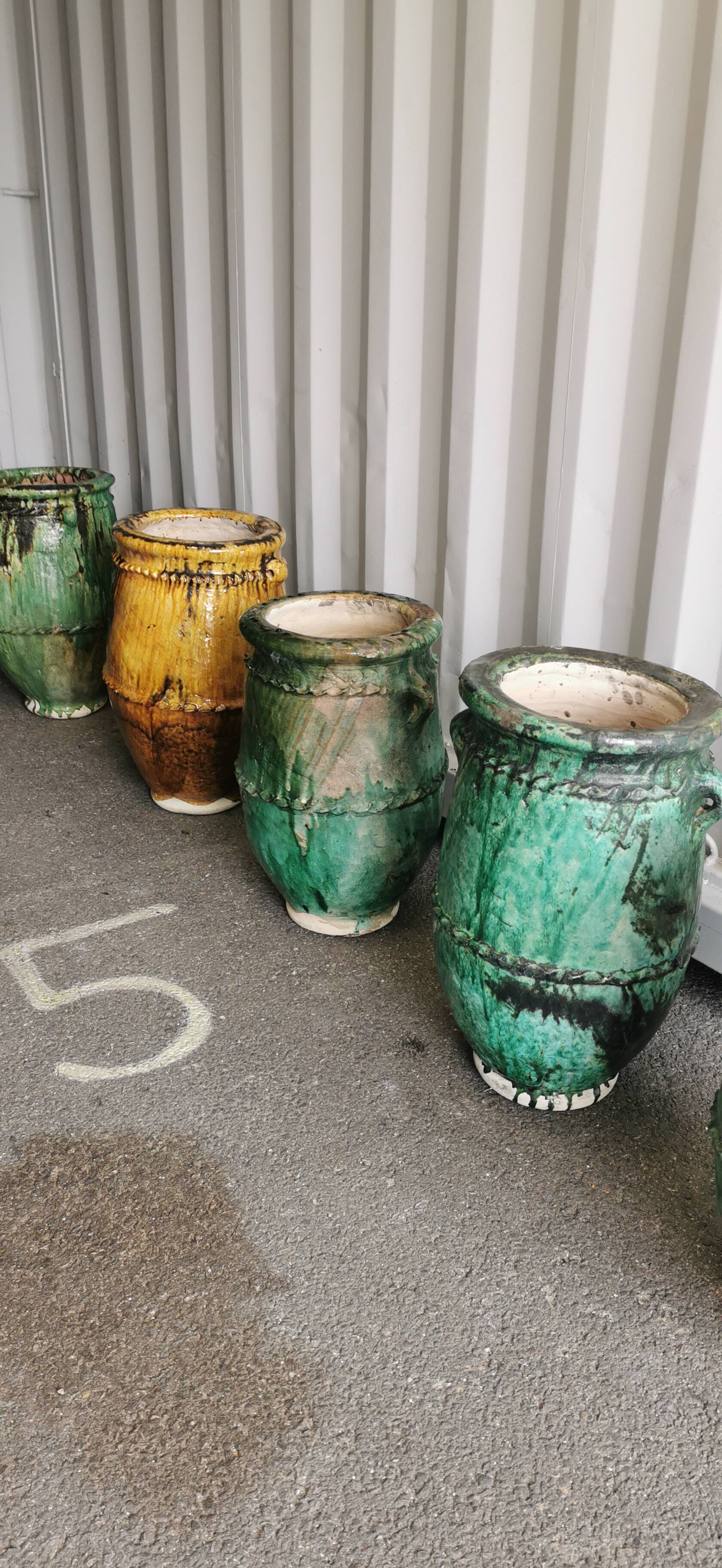 Tamgrout terracotta jar