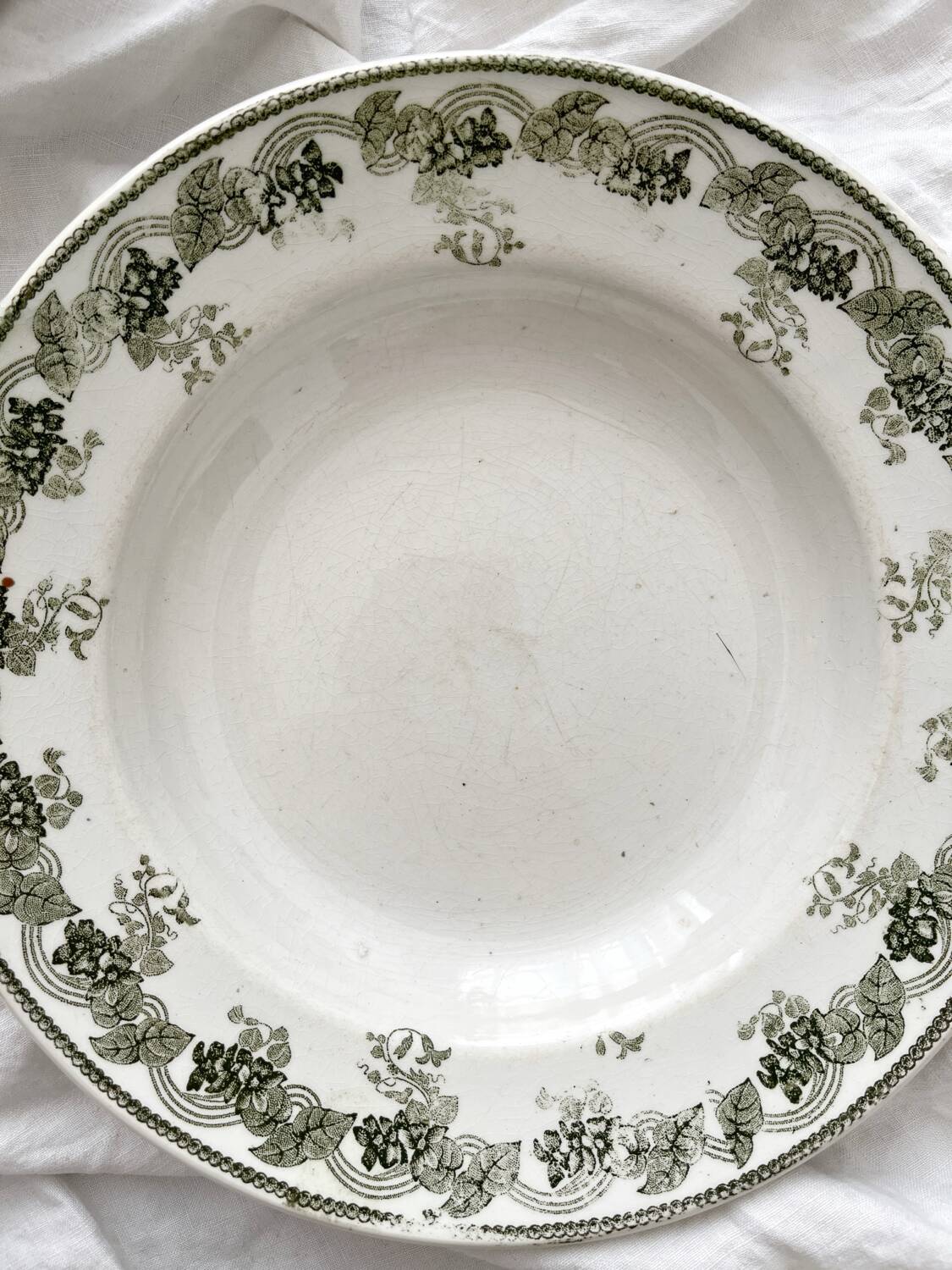 6 “Violetta” ironstone soup plates from Moulin des Loups Hamage