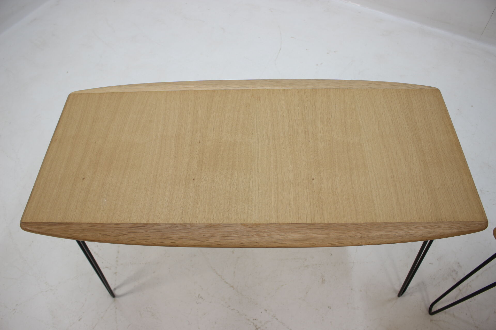 1960s Oak coffee table on hairpin legs