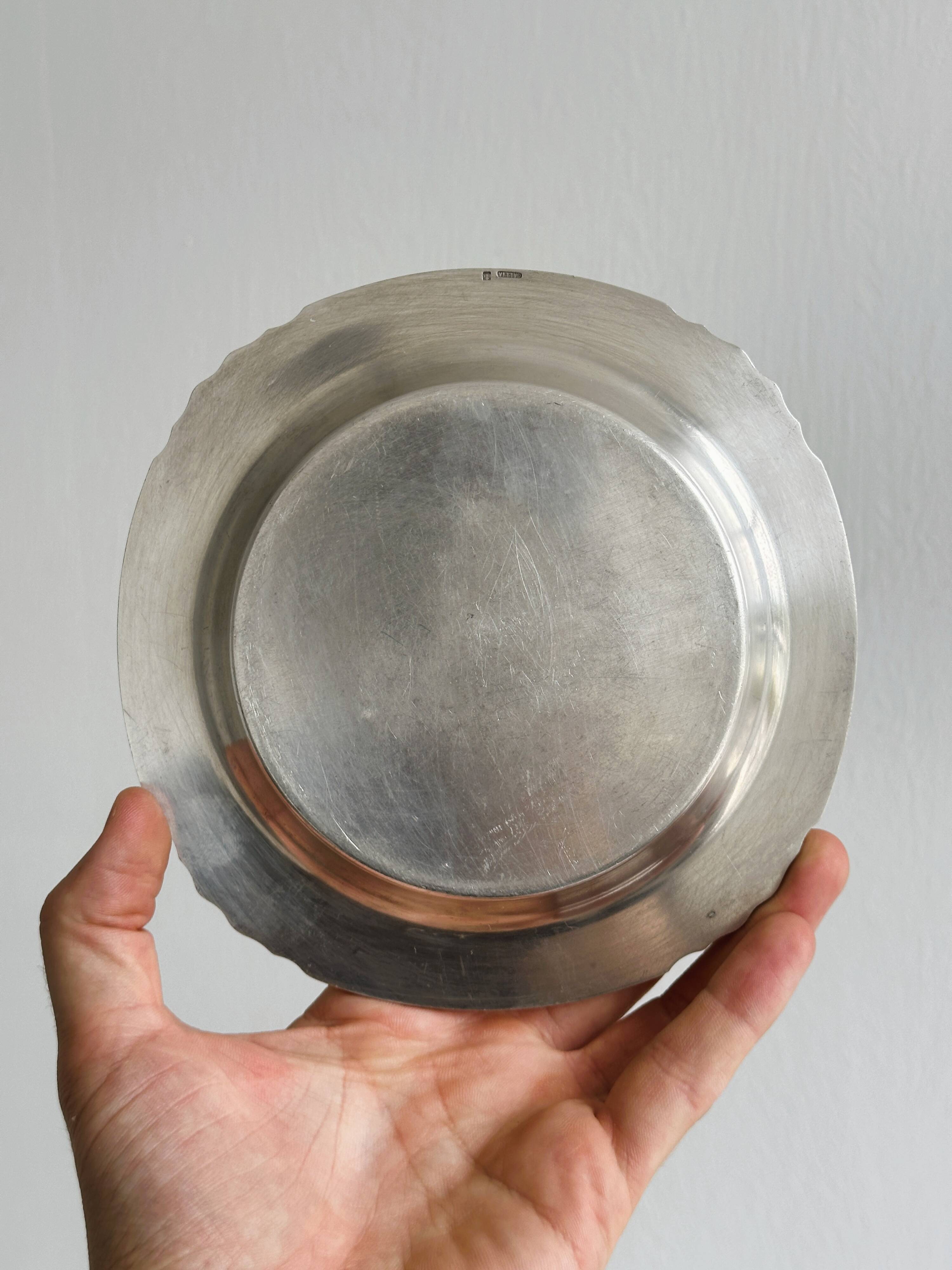 Silver-plated metal bowl