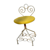 Small chamber chair in gold gold fine metal