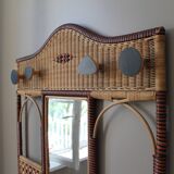 Porte-manteaux of the vintage years