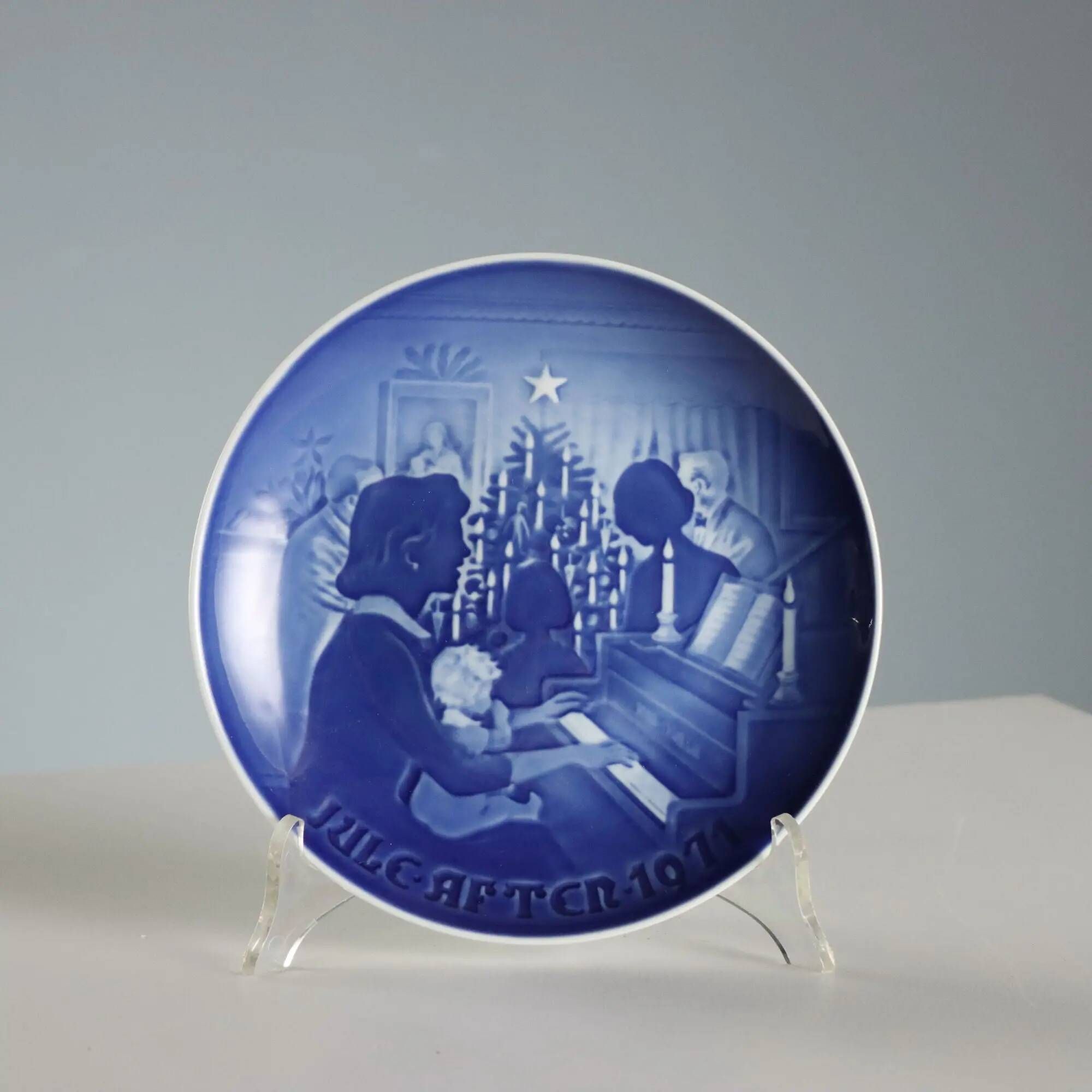Set of 15 Bing & Grøndahl Copenhagen porcelain plates Denmark '900