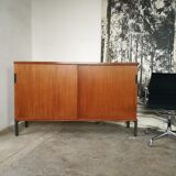 Enfilade sliding doors