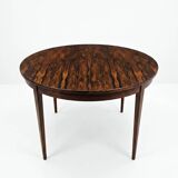 Scandinavian extendable table in rosewood from the 1960s, butterfly extension.