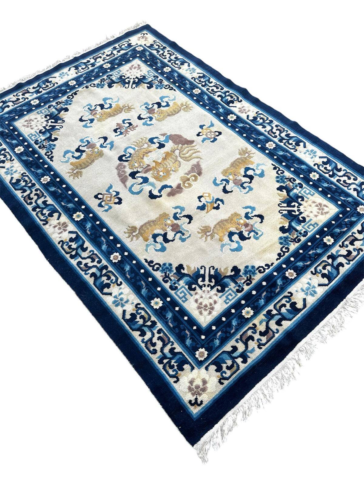 Tapis chinois fait main