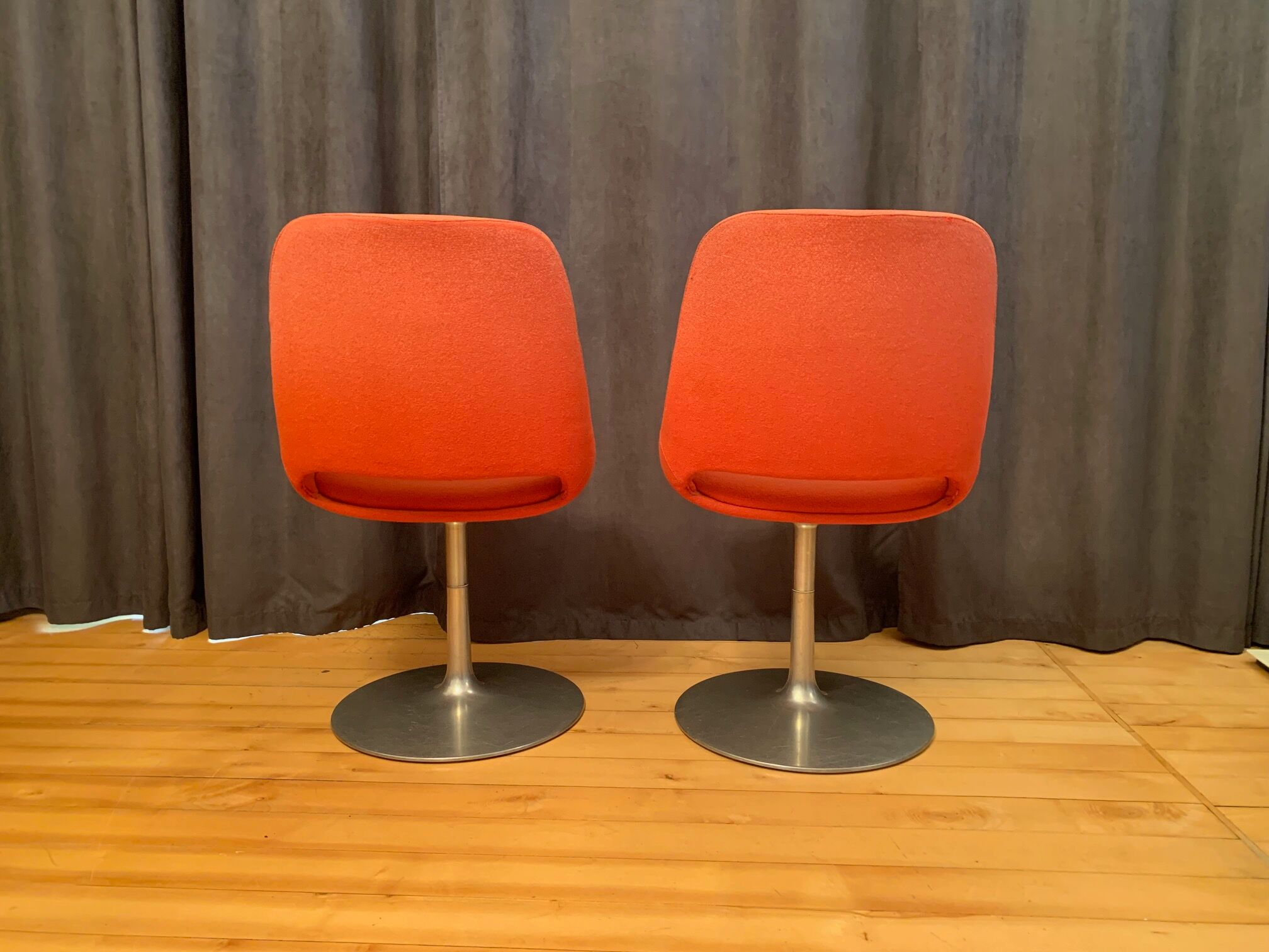 Pair of "Polaris" swivel chairs, exclusive, by Eero Aarnio, Asko Export, Finland, 1970s.