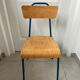 Chaise d'école vintage rénovée