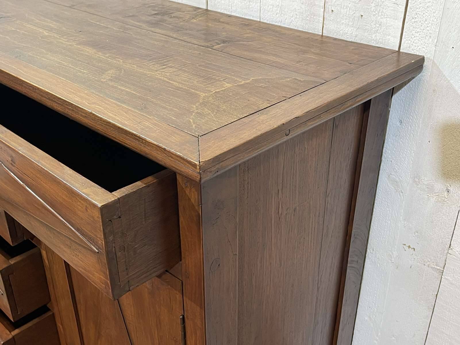 Chiffonnier en teck indien des années 70