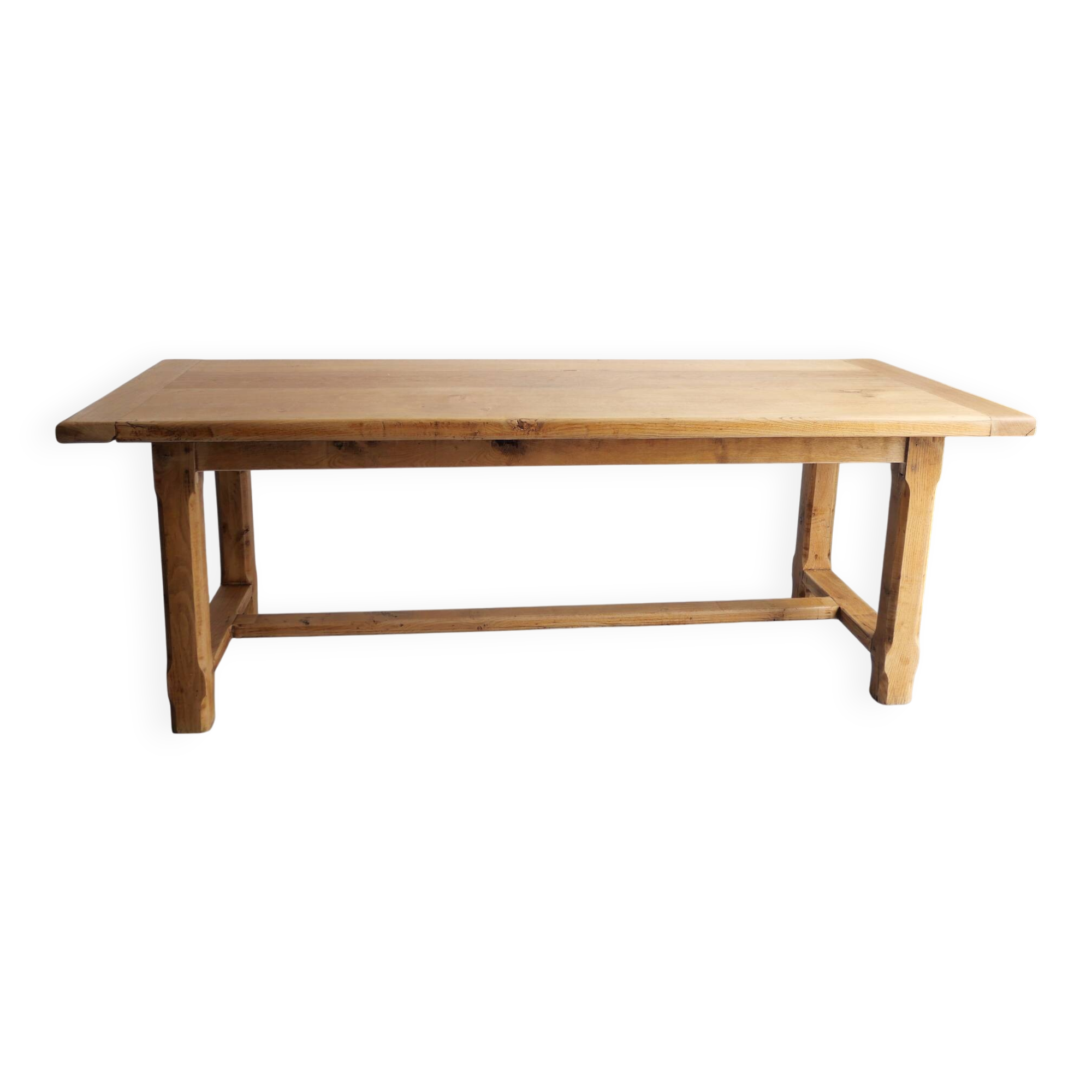 Table de ferme rénovée