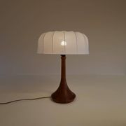 Lampe de table midcentury en teck massif Lisbeth Brams Danemark 1960s