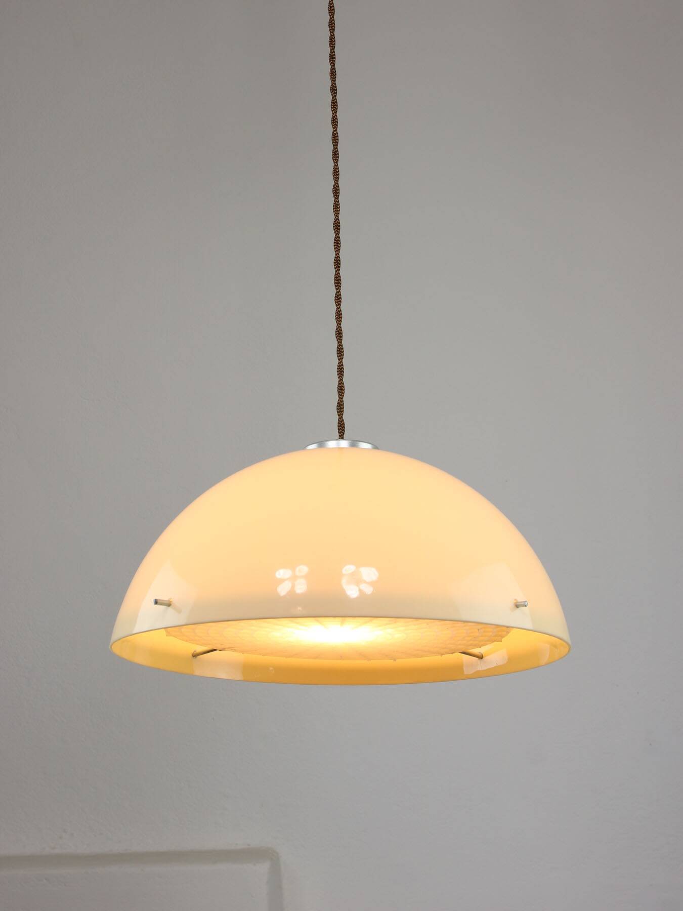 Italian space age beige plexiglass pendant lamp, 1970s