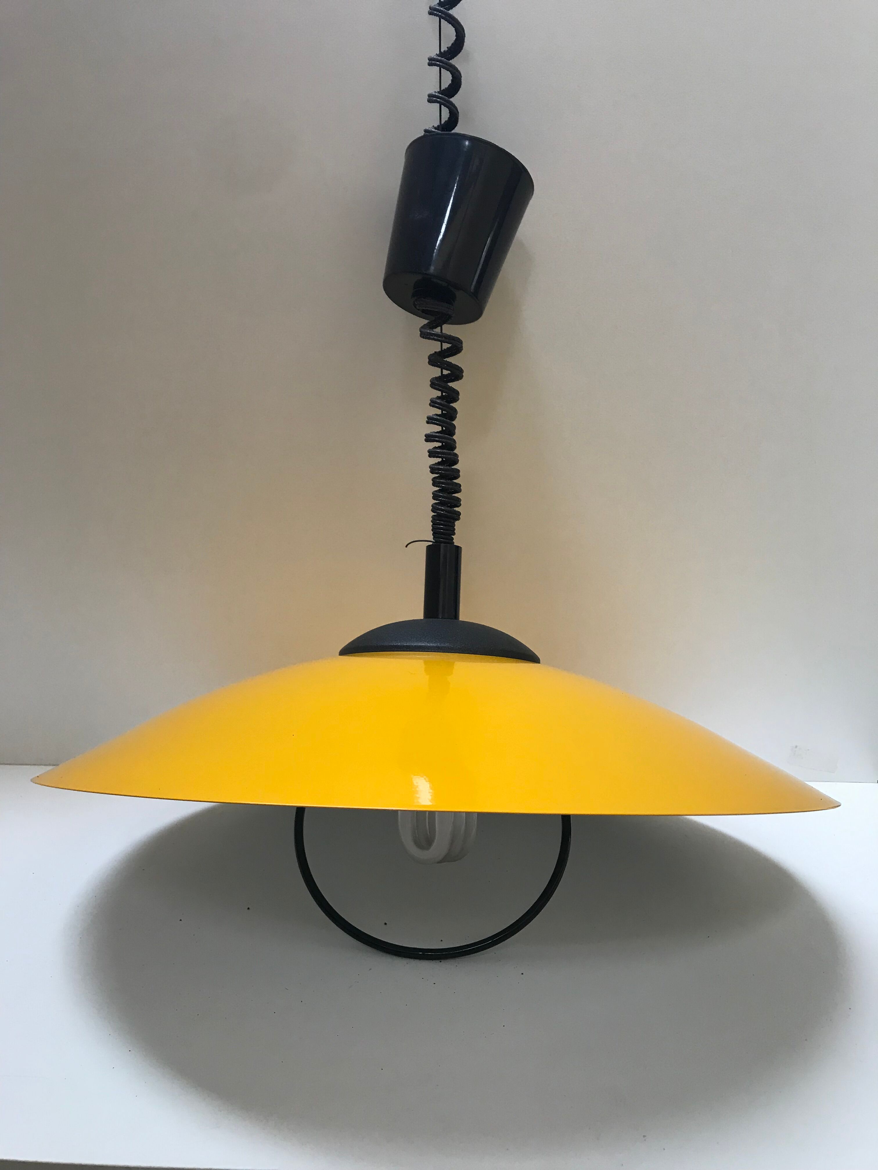 Oscar yellow and white metal pendant light, made in Italy
