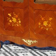 Bibliothèque Louis XV en marqueterie de bois de rose