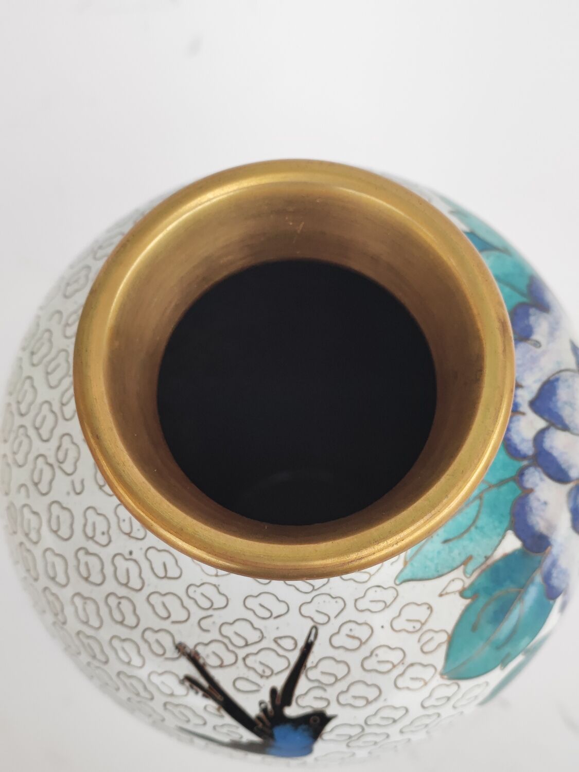 Vase cloisonné
