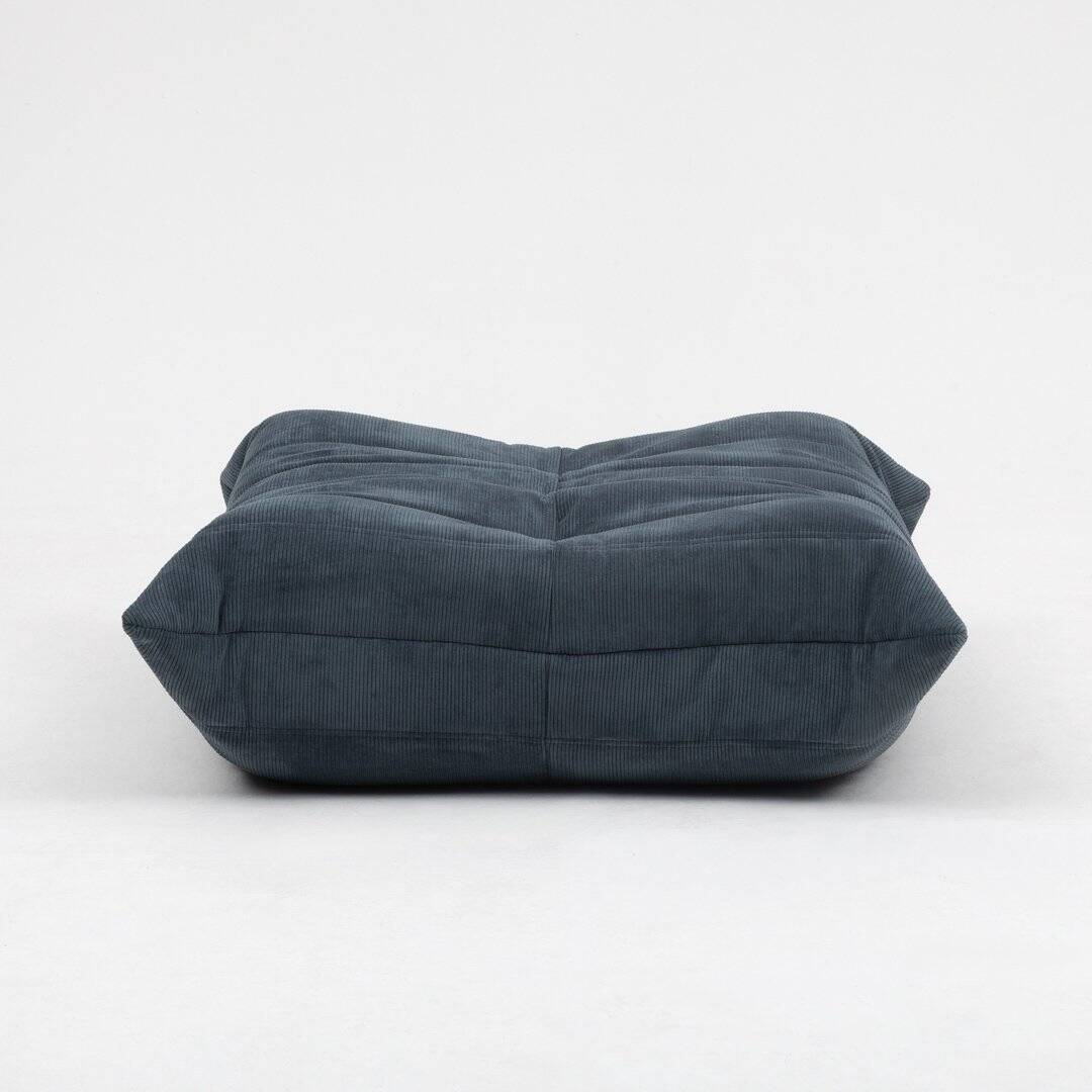 Fauteuil Togo et pouf en velours côtelé gris par Michel Ducaroy pour Ligne Roset, 1973