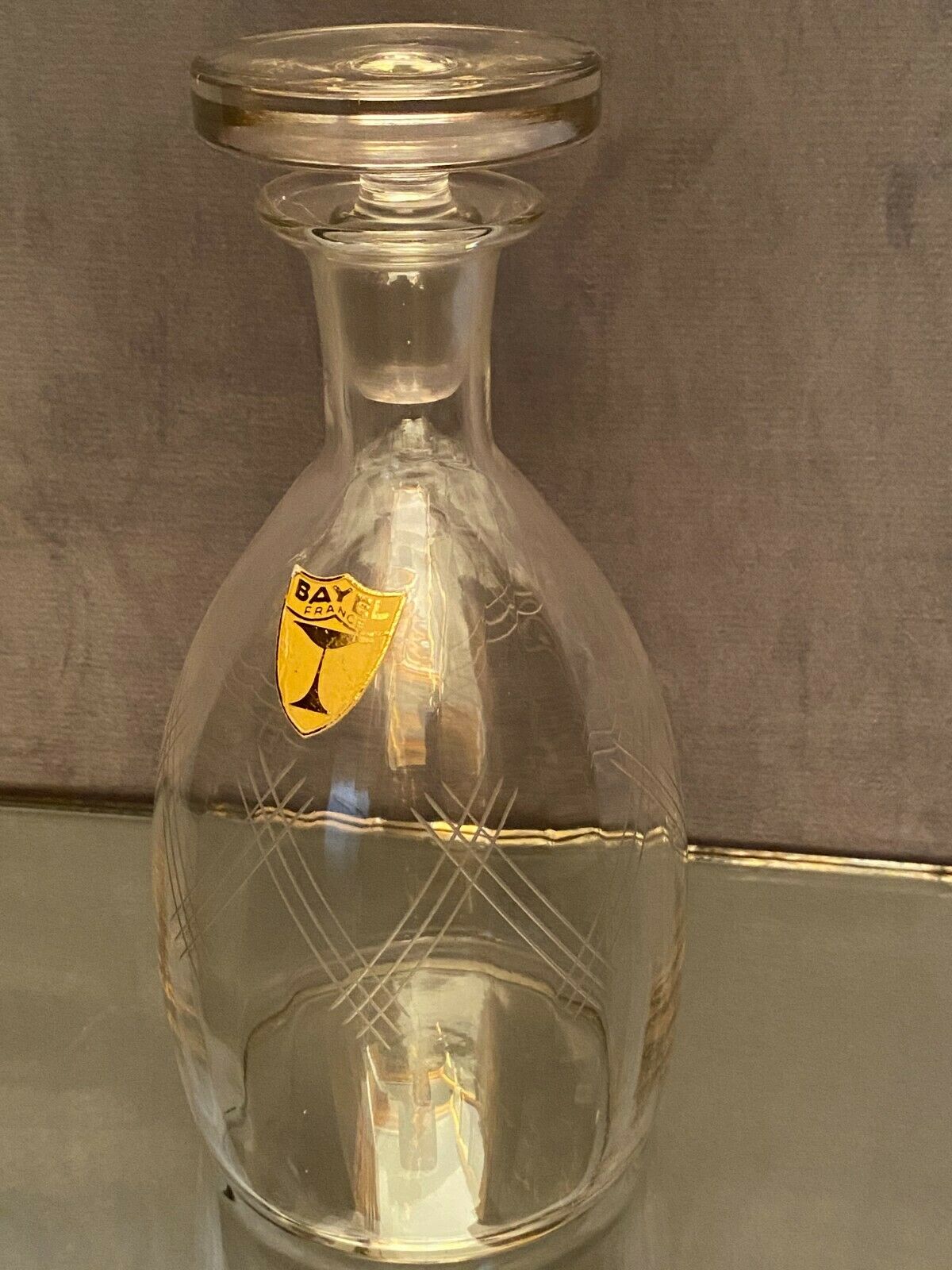 Mid-XXth carafe in cut glass signed Bayel new condition