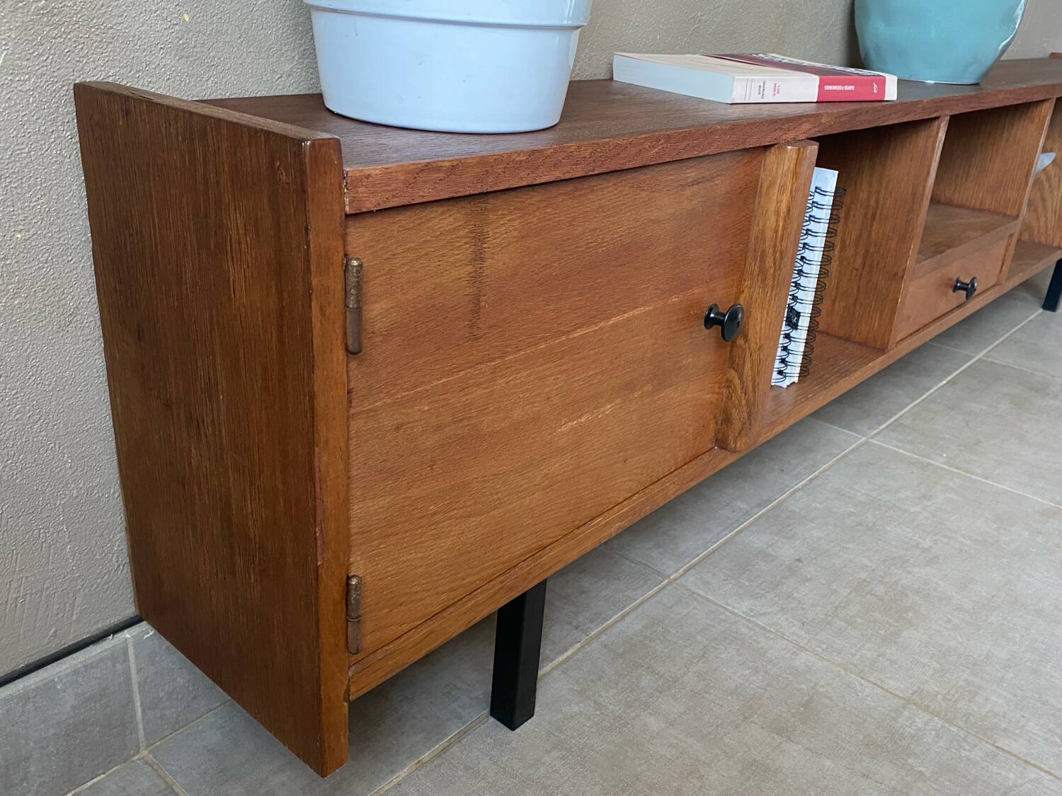 Low vintage sideboard (shallow)