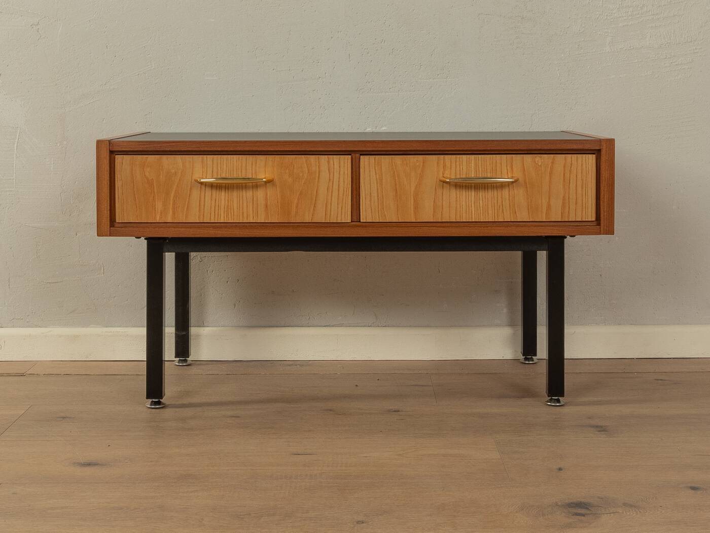 Commode des années 1960, table console