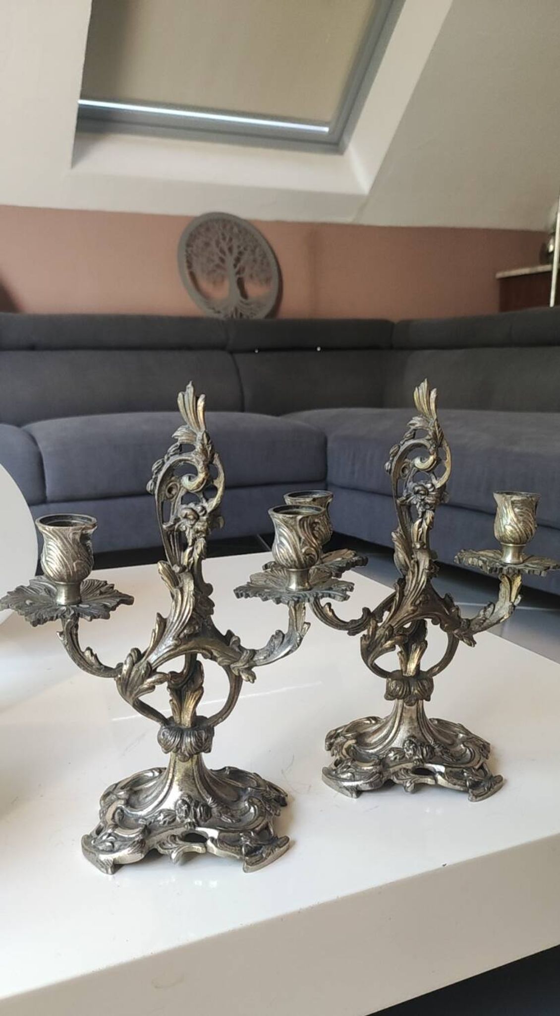 Pair of Candelabra in Louis XV/Rocaille Style, 2 lights. In gilded bronze, 19th century.