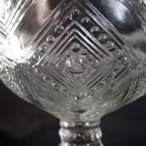 Candy box on foot in cut crystal with Art Deco geometric patterns