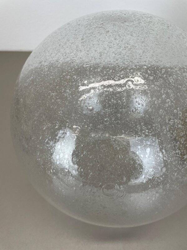 Large Hollywood Regency brass globe table lamp, Italy 1970s