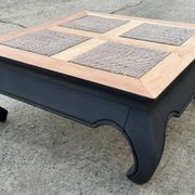 Table basse à opium carrée, en teck massif, pieds éléphant